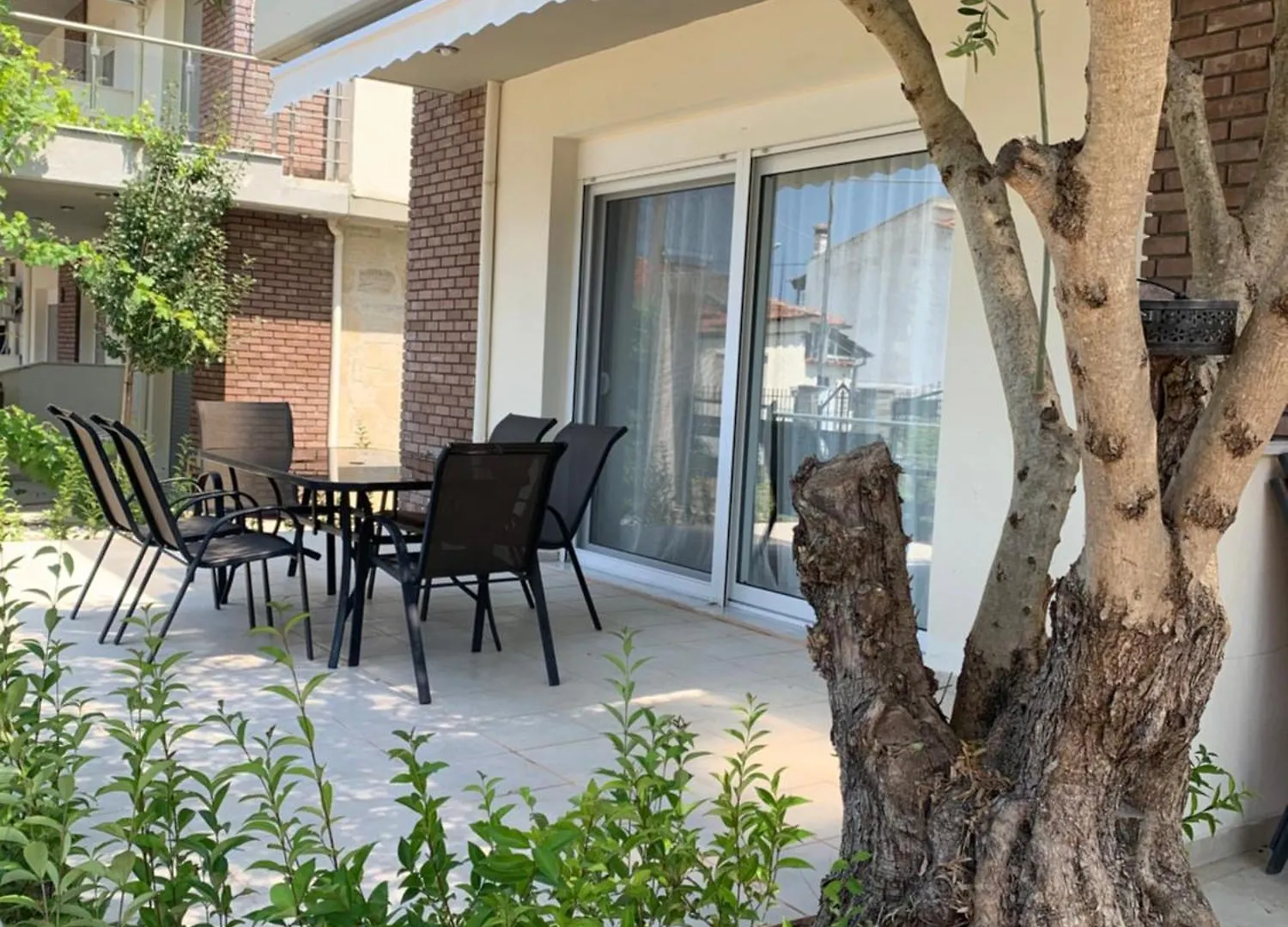 Elia Luxury Maisonettes contacts